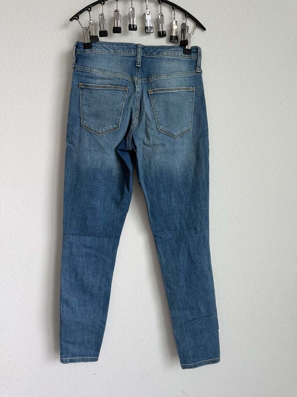 Universal Thread High Rise Skinny Jeans, Size 26, Dark Wash - Picture 5 of 6